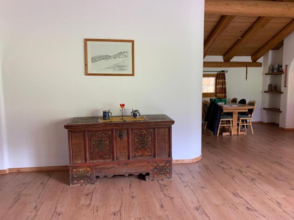 Ferienwohnung Jalet Tschierv Exterior foto